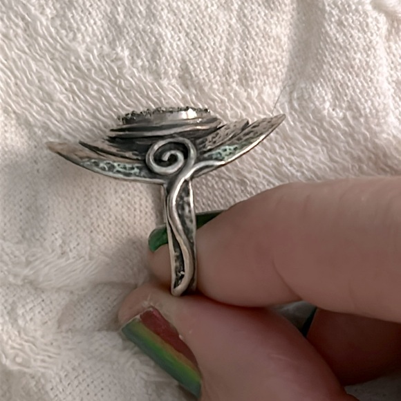 Drusy Quartz Sterling Statement Ring Size 9 Made In Israel. Hammered swirls - Picture 6 of 13